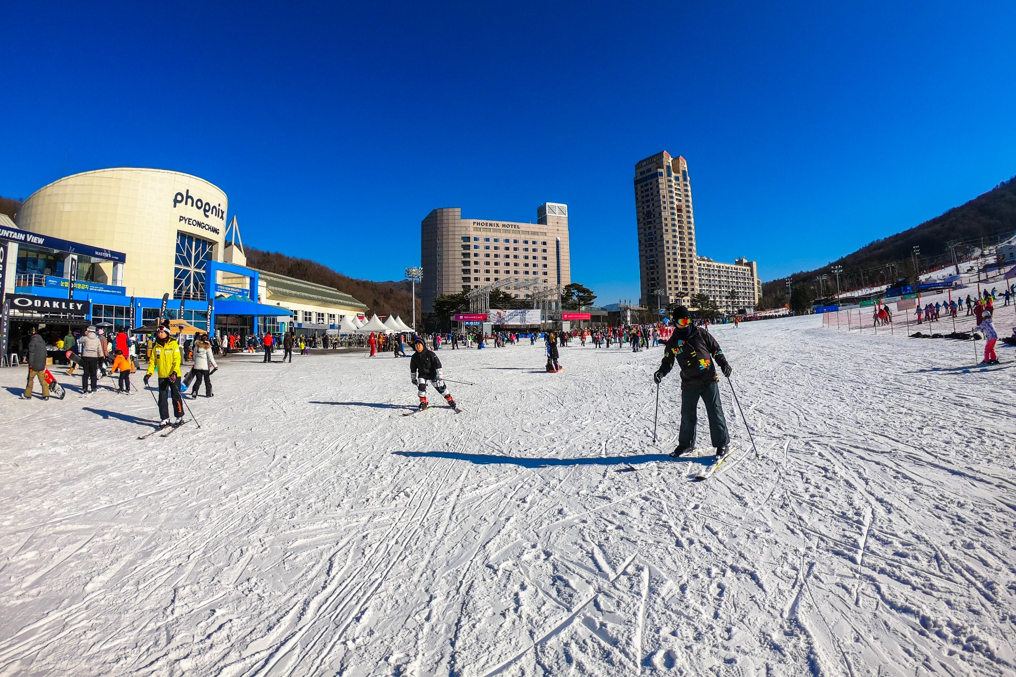 Phoenix Snow Parkのゲレンデとホテル棟