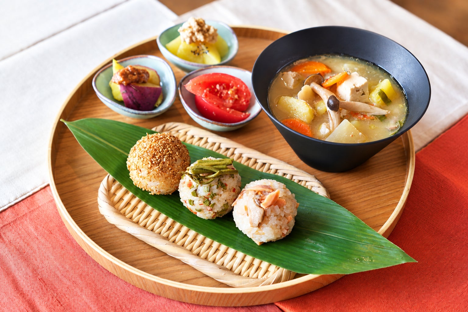六華〜ROKKA〜の新米おむすび御膳
