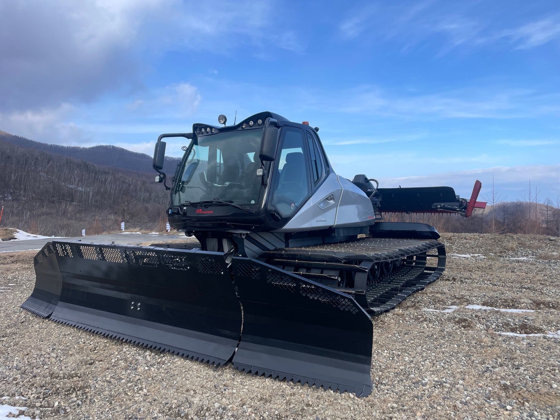 導入されるPRINOTH製の圧雪車